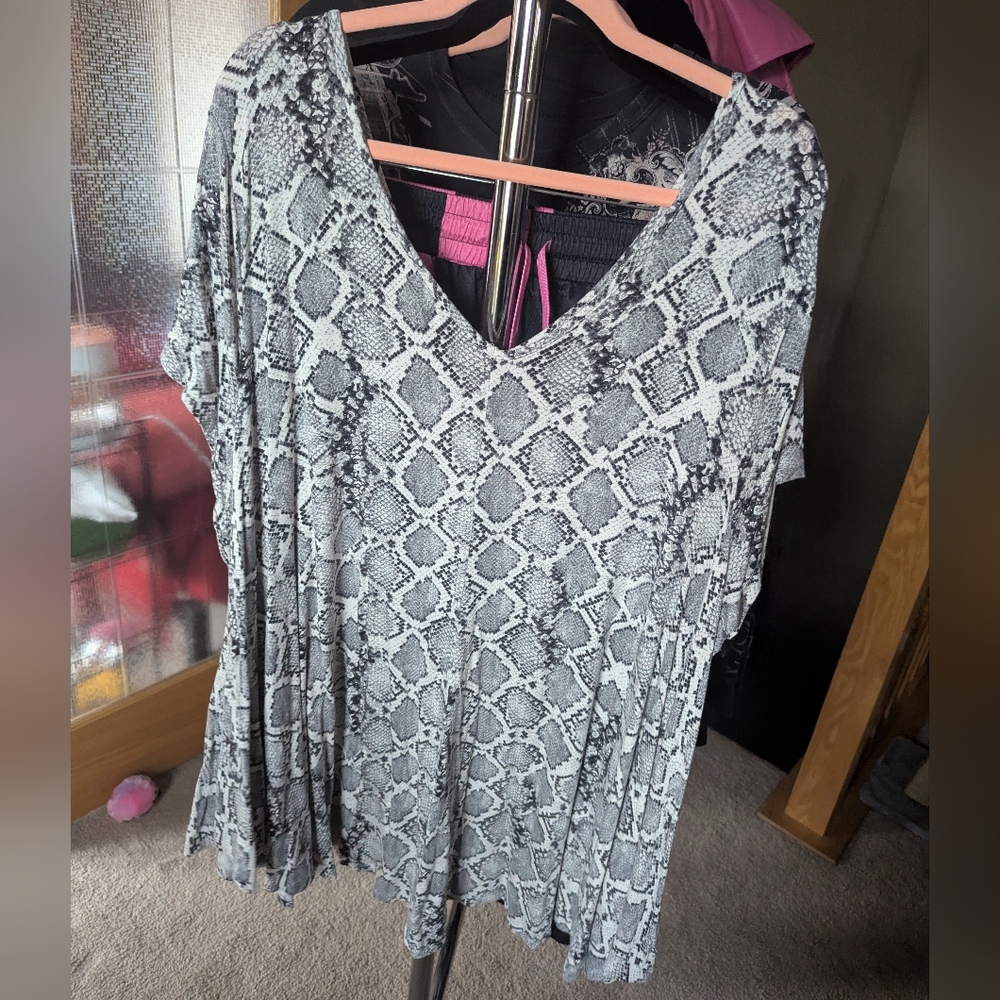 Roaman's Black and Gray Snake Print Blouse